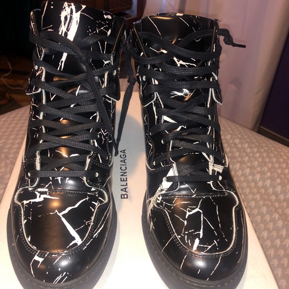 Balenciaga Sneakers - Picture 4 of 10